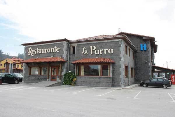 לה פרנקה Hotel Restaurante La Parra מראה חיצוני תמונה