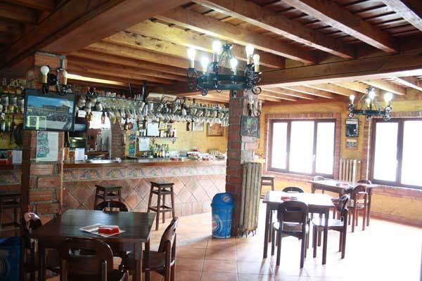 לה פרנקה Hotel Restaurante La Parra מראה חיצוני תמונה