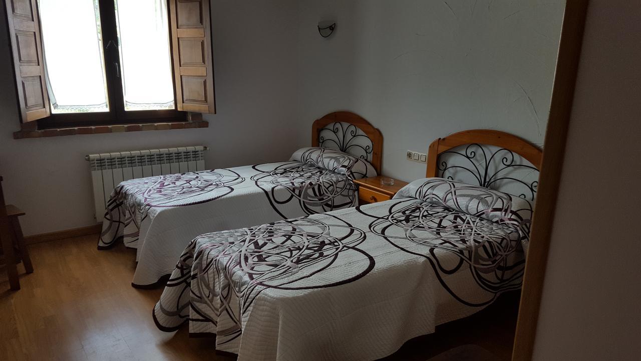 לה פרנקה Hotel Restaurante La Parra מראה חיצוני תמונה